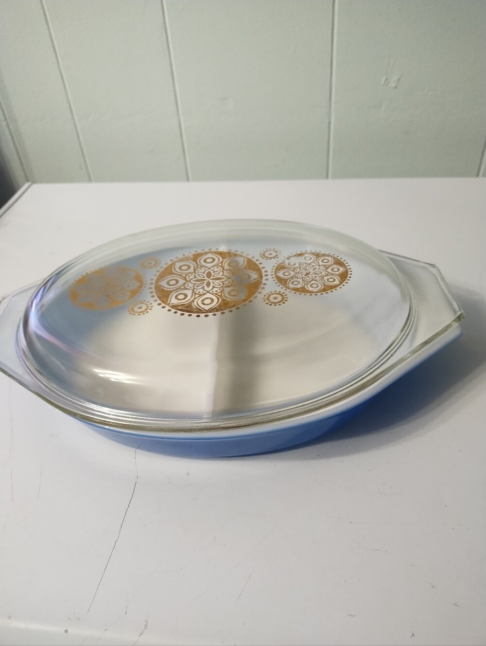 1961 Promotional Pyrex Royal Blue Casserole Dish with Gold Medallion Lid